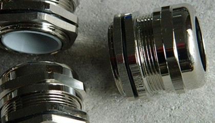 金屬電纜防水接頭怎么接比較好？