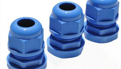 防水接頭開孔后如何使用？